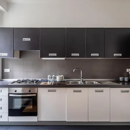 New Near Piazza Del Popolo