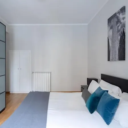 New Near Piazza Del Popolo